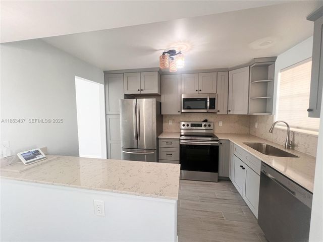769 Jeffery Street 2205, Boca Raton, FL 33487
