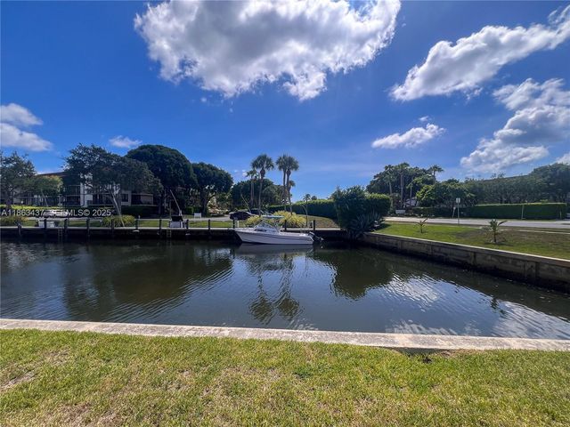769 Jeffery Street 2205, Boca Raton, FL 33487