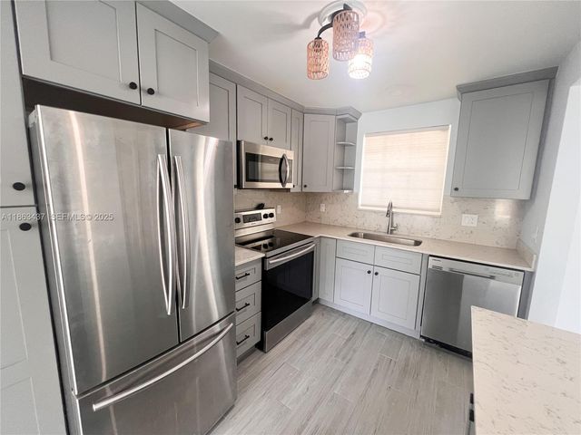 769 Jeffery Street 2205, Boca Raton, FL 33487