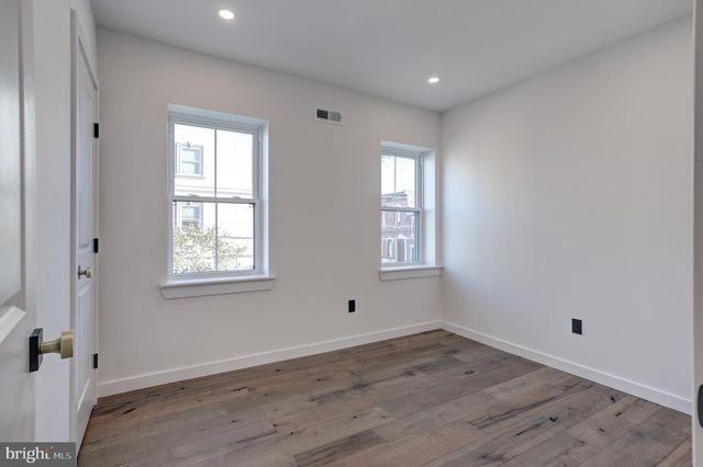 2329 E DAUPHIN ST, Philadelphia, PA 19125