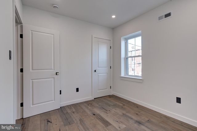 2329 E DAUPHIN ST, Philadelphia, PA 19125