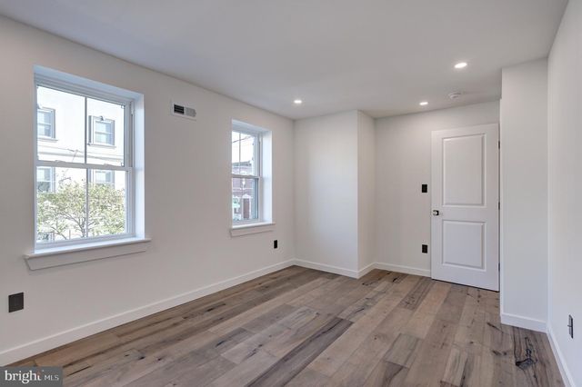 2329 E DAUPHIN ST, Philadelphia, PA 19125