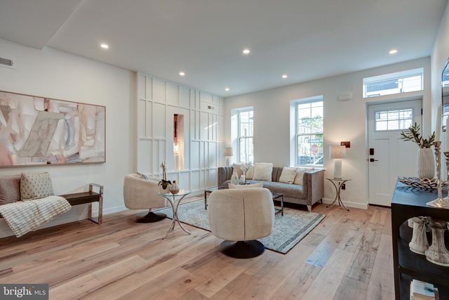 2329 E DAUPHIN ST, Philadelphia, PA 19125