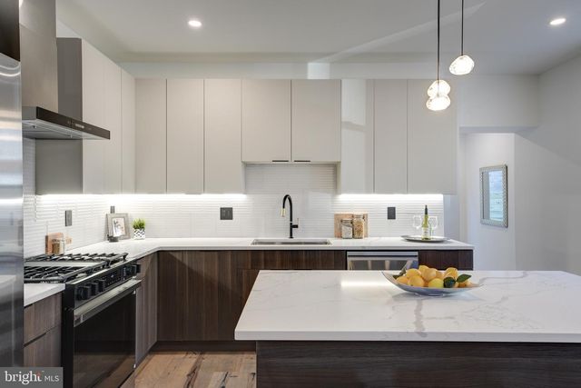 2329 E DAUPHIN ST, Philadelphia, PA 19125