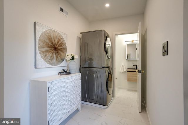 2329 E DAUPHIN ST, Philadelphia, PA 19125