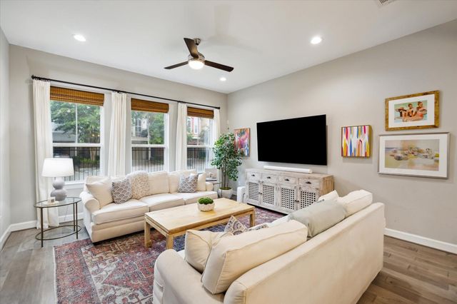 1104 Gross Street, Houston, TX 77019