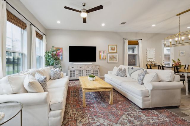 1104 Gross Street, Houston, TX 77019
