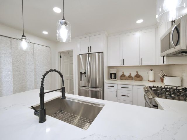 7513 Creekridge Ln, Citrus Heights, CA 95610