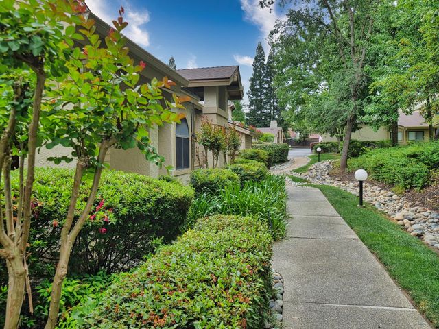 7513 Creekridge Ln, Citrus Heights, CA 95610