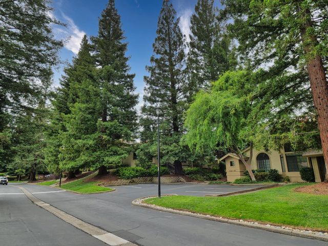 7513 Creekridge Ln, Citrus Heights, CA 95610