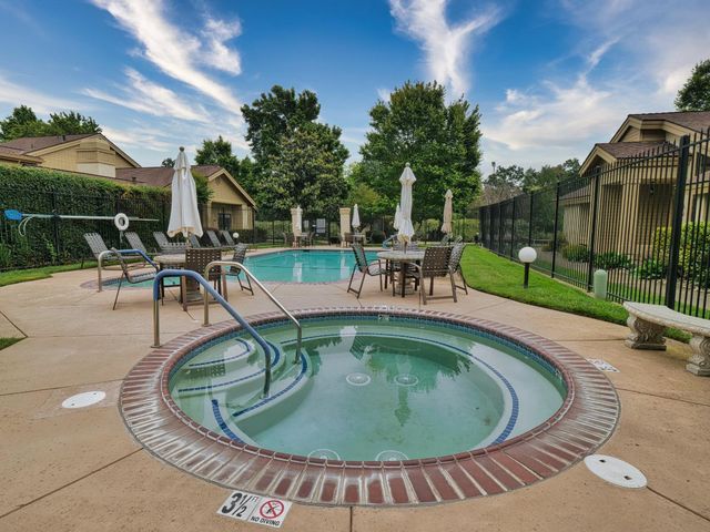 7513 Creekridge Ln, Citrus Heights, CA 95610