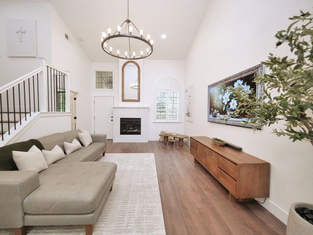 7513 Creekridge Ln, Citrus Heights, CA 95610