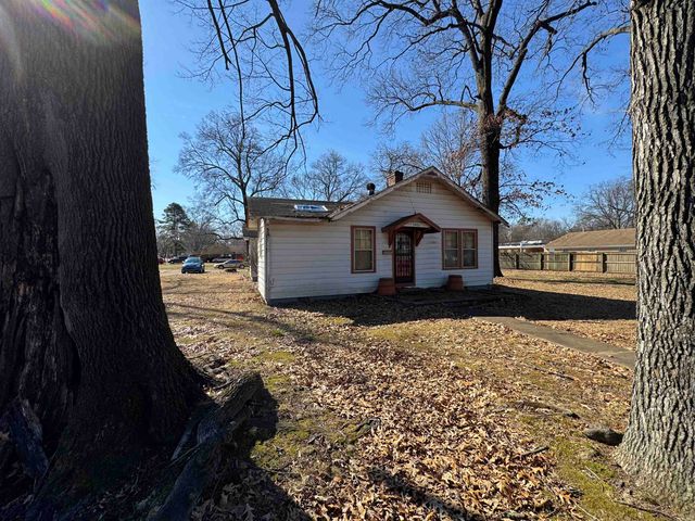 3901 GREY RD, Memphis, TN 38108