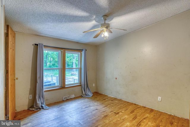 28 E PINE ST, Frederica, DE 19946
