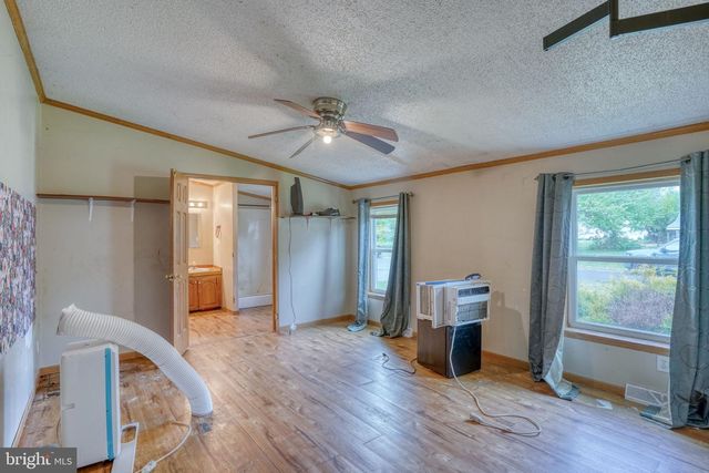 28 E PINE ST, Frederica, DE 19946