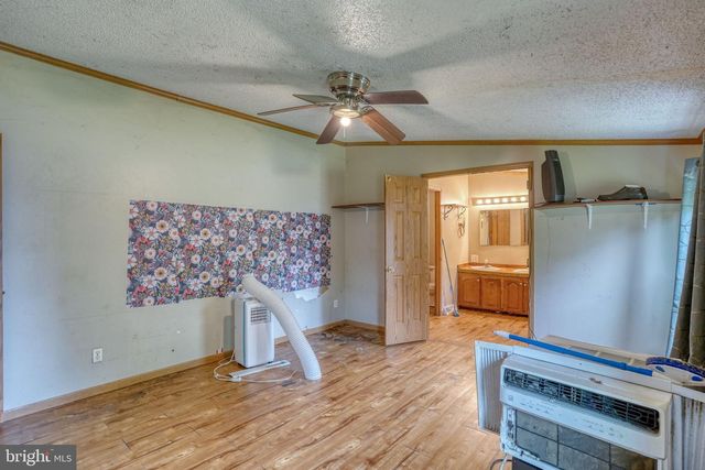 28 E PINE ST, Frederica, DE 19946