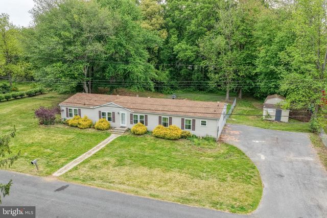 28 E PINE ST, Frederica, DE 19946