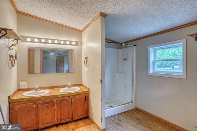 28 E PINE ST, Frederica, DE 19946