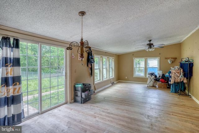 28 E PINE ST, Frederica, DE 19946