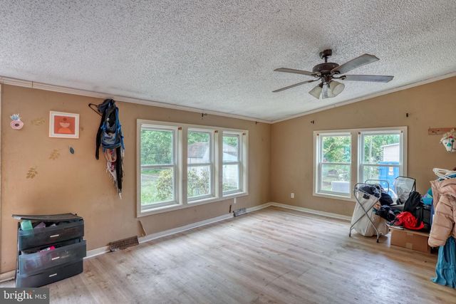 28 E PINE ST, Frederica, DE 19946