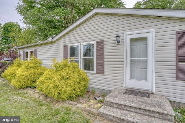 28 E PINE ST, Frederica, DE 19946