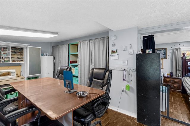 2740 Maple Ln, Shenango, PA 16134