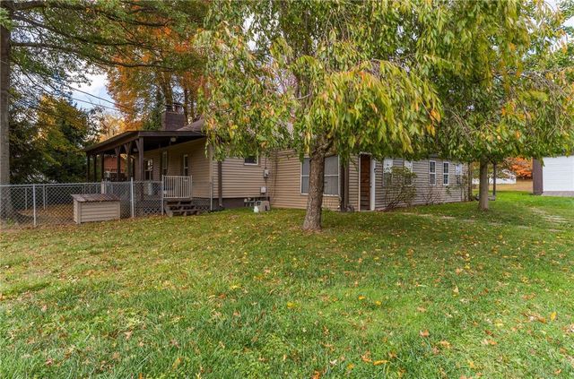 2740 Maple Ln, Shenango, PA 16134