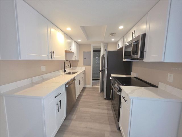 8921 BLIND PASS ROAD 142, St Pete Beach, FL 33706