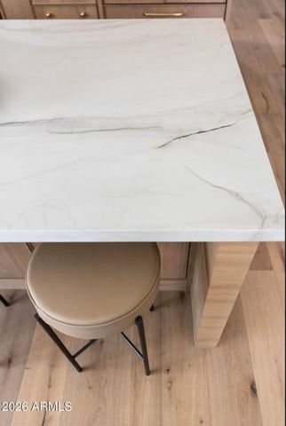 5537 E GRANDVIEW Road, Scottsdale, AZ 85254