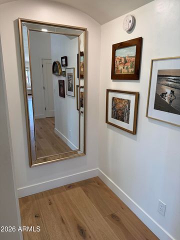 5537 E GRANDVIEW Road, Scottsdale, AZ 85254