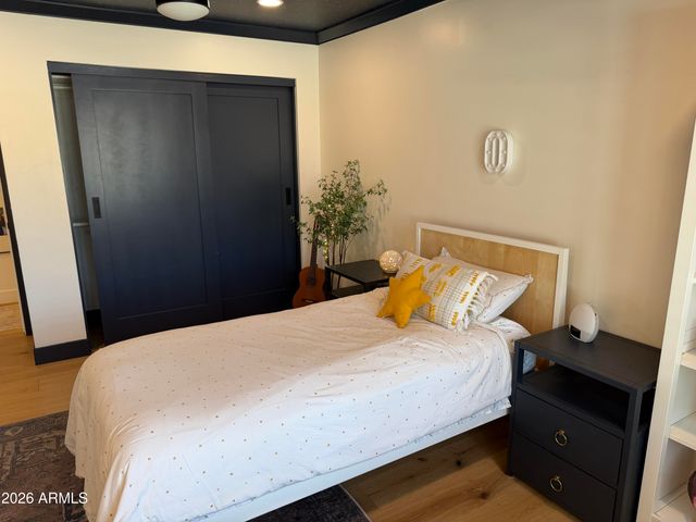 5537 E GRANDVIEW Road, Scottsdale, AZ 85254