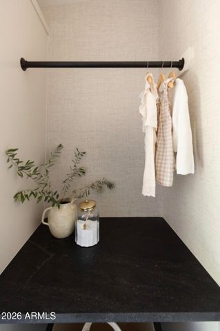 5537 E GRANDVIEW Road, Scottsdale, AZ 85254