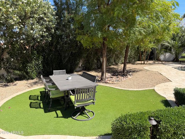 5537 E GRANDVIEW Road, Scottsdale, AZ 85254