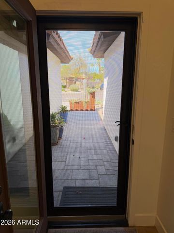 5537 E GRANDVIEW Road, Scottsdale, AZ 85254