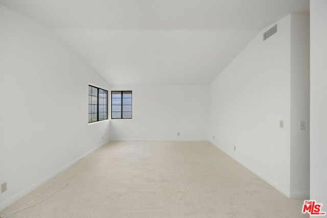 2736 Whitechapel Place, Thousand Oaks, CA 91362