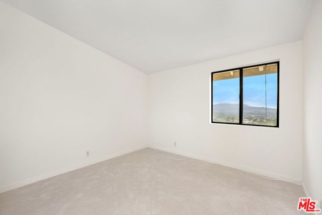 2736 Whitechapel Place, Thousand Oaks, CA 91362