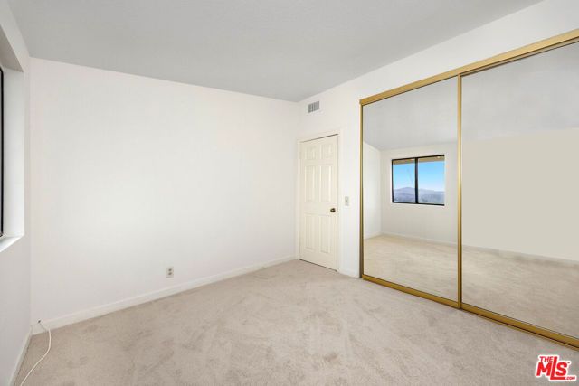 2736 Whitechapel Place, Thousand Oaks, CA 91362