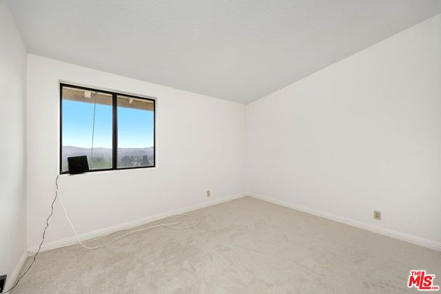 2736 Whitechapel Place, Thousand Oaks, CA 91362