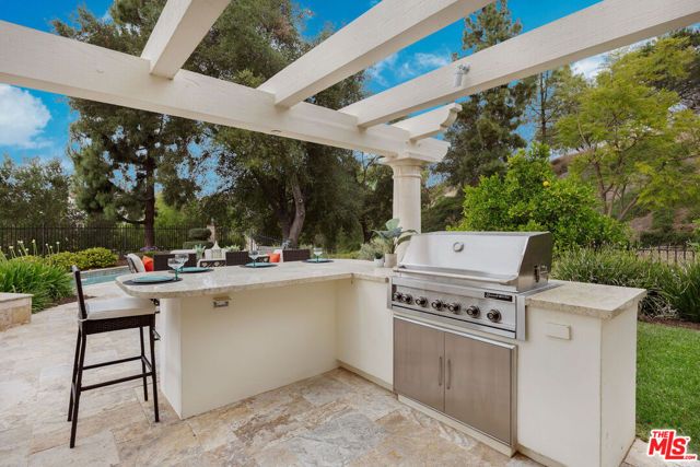 2736 Whitechapel Place, Thousand Oaks, CA 91362