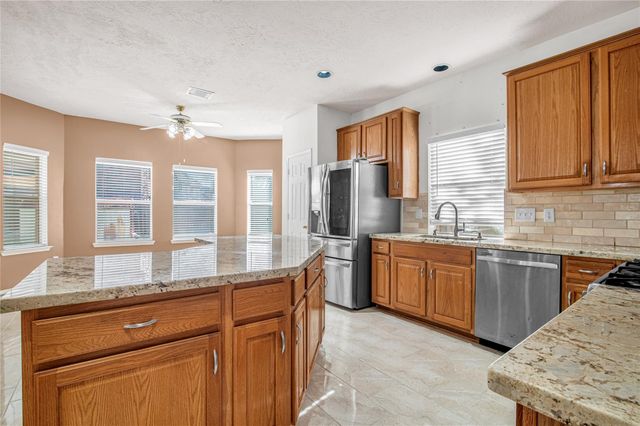 4102 Sand Dollar Court, Seabrook, TX 77586