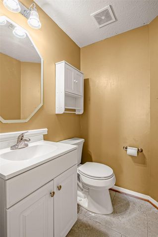 4102 Sand Dollar Court, Seabrook, TX 77586