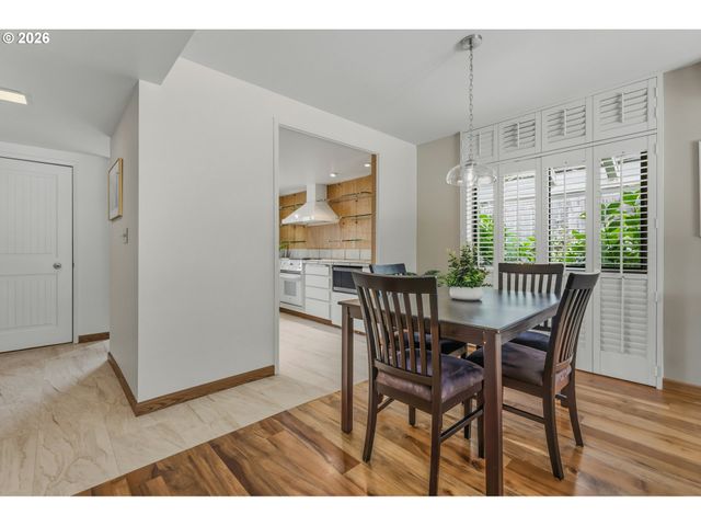 16570 Sw MONACO Ln, King City, OR 97224