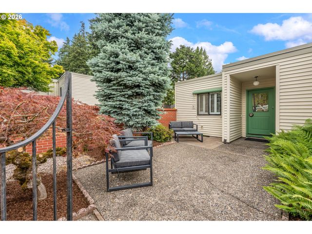 16570 Sw MONACO Ln, King City, OR 97224