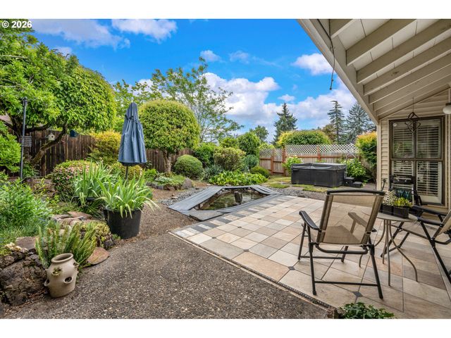 16570 Sw MONACO Ln, King City, OR 97224