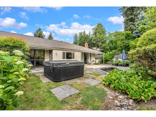 16570 Sw MONACO Ln, King City, OR 97224