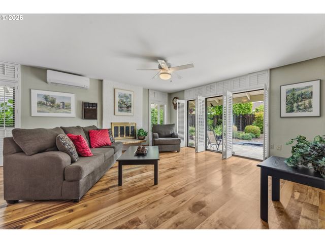 16570 Sw MONACO Ln, King City, OR 97224