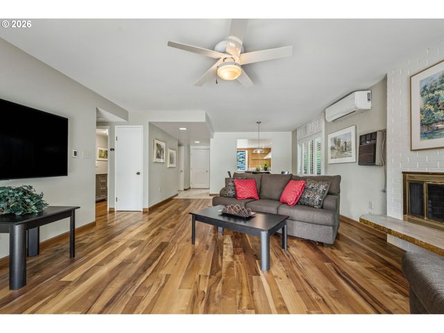 16570 Sw MONACO Ln, King City, OR 97224