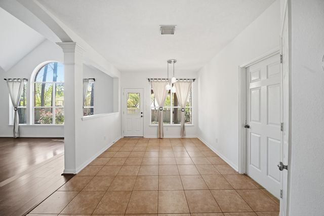 51 N Scribewood Circle, The Woodlands, TX 77382