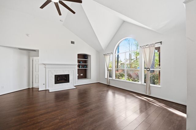 51 N Scribewood Circle, The Woodlands, TX 77382