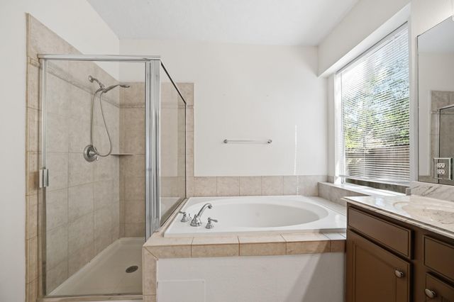 51 N Scribewood Circle, The Woodlands, TX 77382